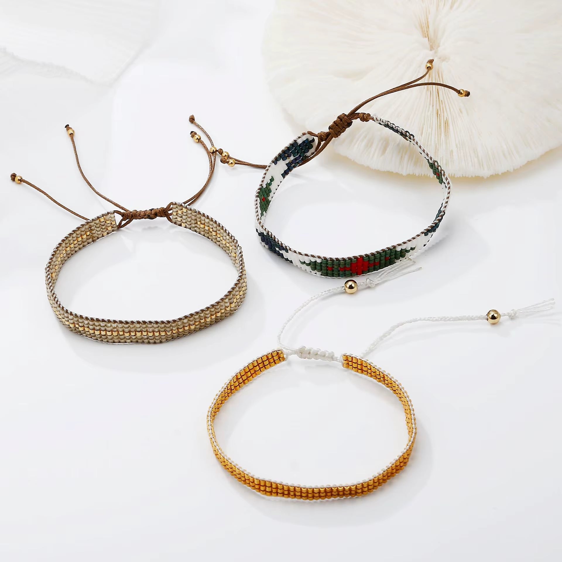 720PCS 2 mm Metallic Glass Seed Beads – DIY Jewelry Making Beads for Bracelets & Necklaces