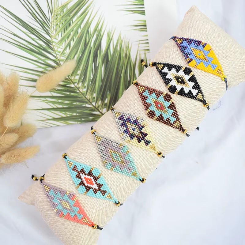 720PCS 2 mm Metallic Glass Seed Beads – DIY Jewelry Making Beads for Bracelets & Necklaces